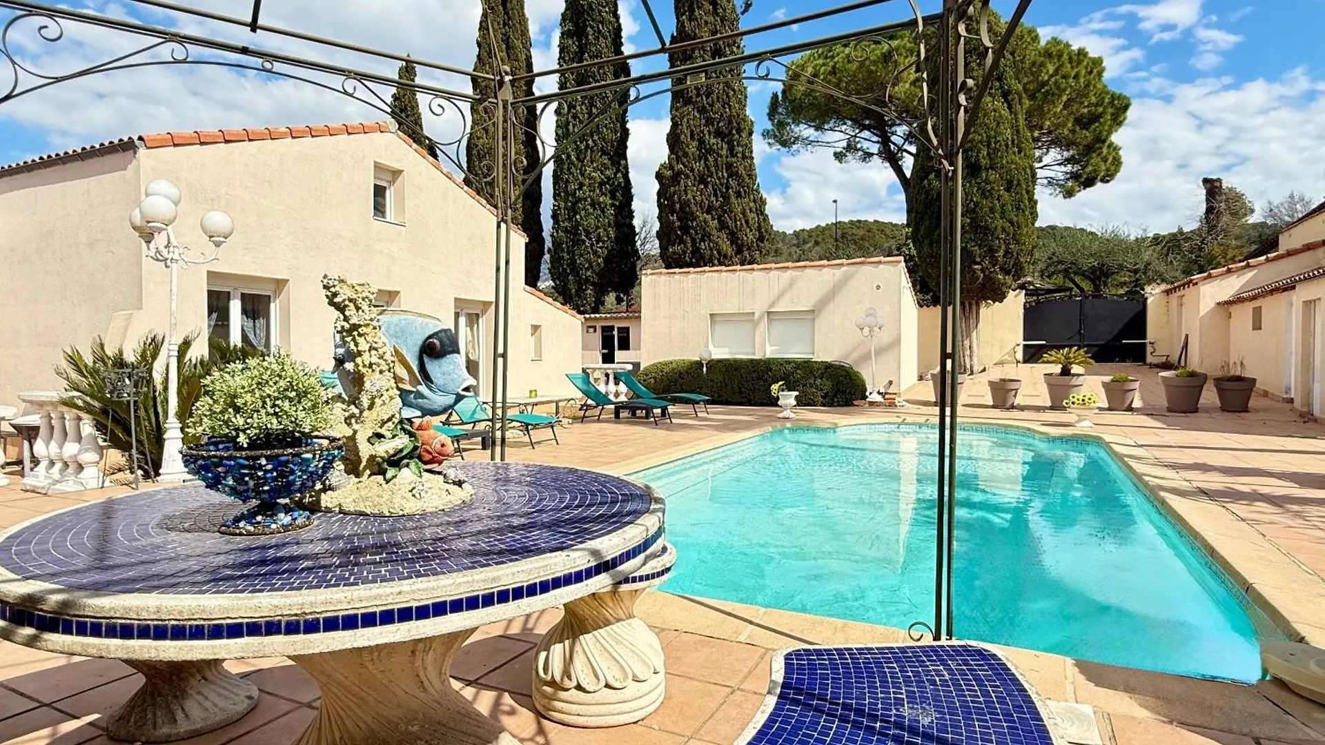 Villa Provencale Avec Piscine Et Sauna Mougins